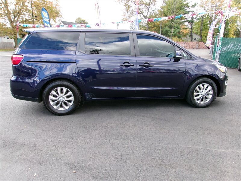 2021 Kia Sedona LX   - Photo 13 - Edison, NJ 08817