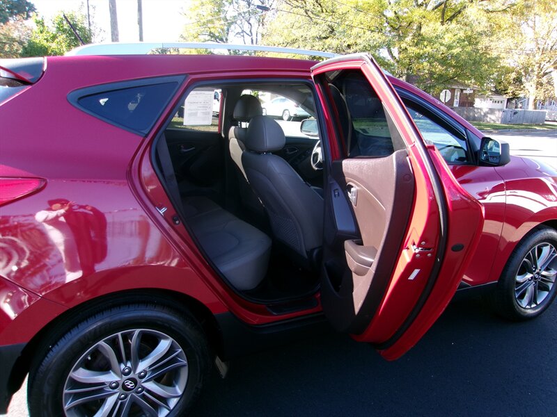 2015 Hyundai TUCSON SE   - Photo 13 - Edison, NJ 08817