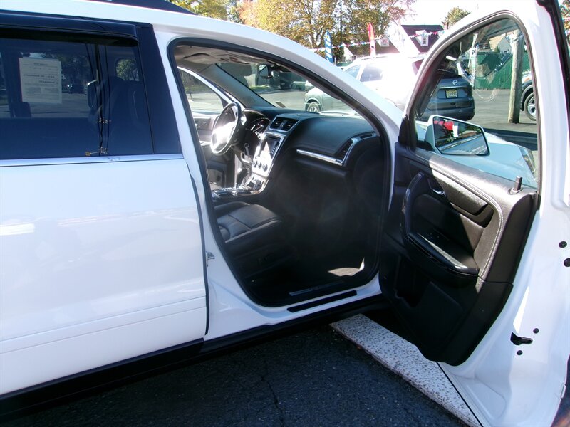 2017 GMC Acadia Limited   - Photo 16 - Edison, NJ 08817