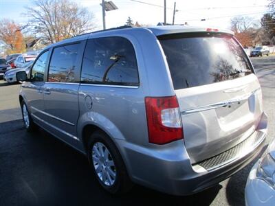 2013 Chrysler Town & Country Touring   - Photo 5 - Edison, NJ 08817