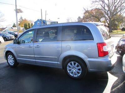 2013 Chrysler Town & Country Touring   - Photo 4 - Edison, NJ 08817