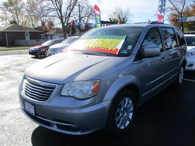 2013 Chrysler Town & Country Touring   - Photo 2 - Edison, NJ 08817