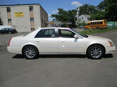 2011 Cadillac DTS Luxury Collection   - Photo 9 - Edison, NJ 08817