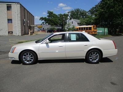 2011 Cadillac DTS Luxury Collection   - Photo 3 - Edison, NJ 08817