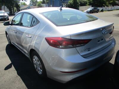 2017 Hyundai Elantra SE   - Photo 2 - Edison, NJ 08817