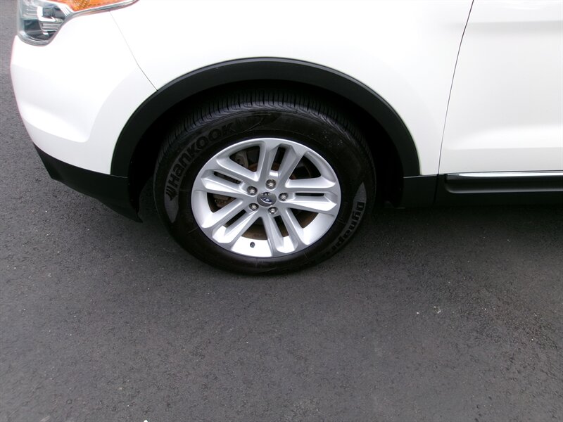 2011 Ford Explorer XLT  