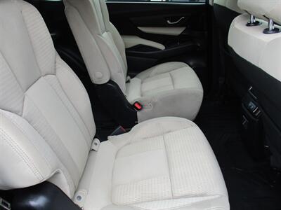 2020 Subaru Ascent Premium 7-Passenger   - Photo 23 - Bell, CA 90201
