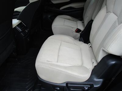 2020 Subaru Ascent Premium 7-Passenger   - Photo 18 - Bell, CA 90201