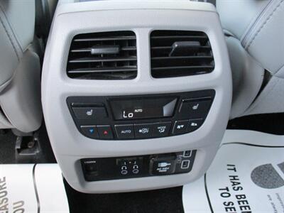 2021 Honda Pilot Touring-7P   - Photo 25 - Bell, CA 90201