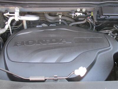 2021 Honda Pilot Touring-7P   - Photo 38 - Bell, CA 90201