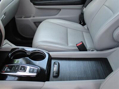 2021 Honda Pilot Touring-7P   - Photo 12 - Bell, CA 90201