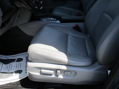 2021 Honda Pilot Touring-7P   - Photo 10 - Bell, CA 90201