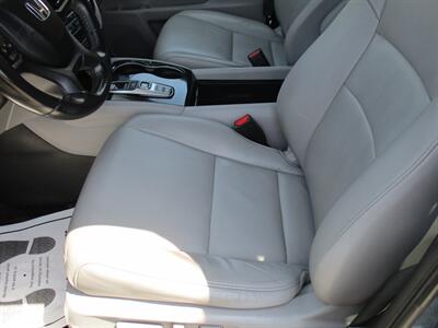 2021 Honda Pilot Touring-7P   - Photo 11 - Bell, CA 90201