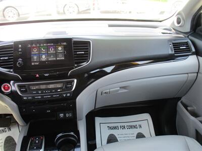2021 Honda Pilot Touring-7P   - Photo 30 - Bell, CA 90201