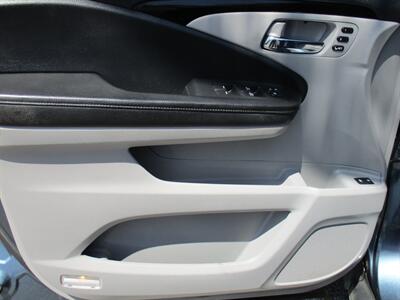 2021 Honda Pilot Touring-7P   - Photo 37 - Bell, CA 90201