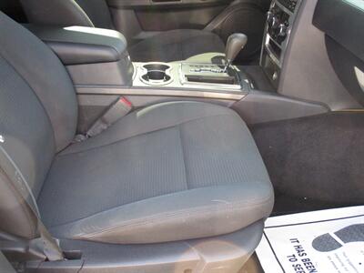 2010 Dodge Charger SXT   - Photo 20 - Bell, CA 90201