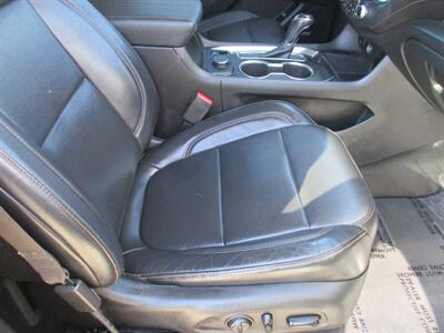 2019 Chevrolet Traverse LT Leather - Photo 20 - Bell, CA 90201