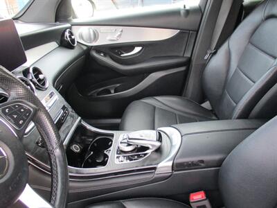 2019 Mercedes-Benz GLC GLC 350e 4MATIC   - Photo 12 - Bell, CA 90201