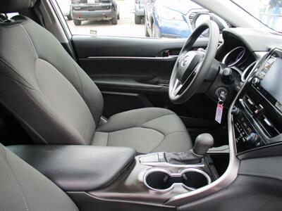 2023 Toyota Camry LE   - Photo 21 - Bell, CA 90201