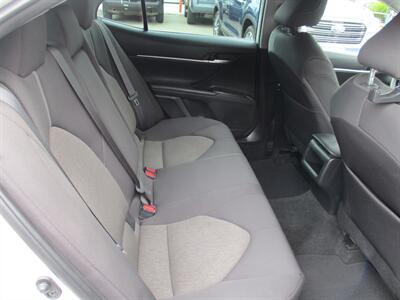 2023 Toyota Camry LE   - Photo 18 - Bell, CA 90201