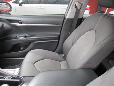 2020 Toyota Camry LE - Photo 13 - Bell, CA 90201