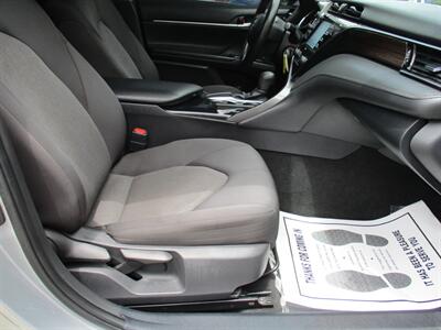 2020 Toyota Camry LE - Photo 17 - Bell, CA 90201