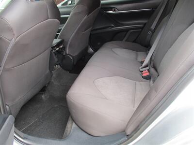 2020 Toyota Camry LE - Photo 14 - Bell, CA 90201