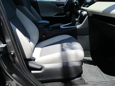 2019 Toyota RAV4 XLE   - Photo 17 - Bell, CA 90201