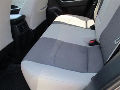 2019 Toyota RAV4 XLE   - Photo 14 - Bell, CA 90201