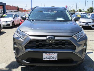 2019 Toyota RAV4 XLE   - Photo 4 - Bell, CA 90201