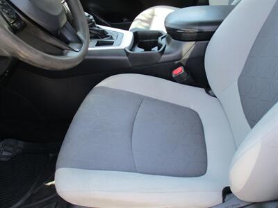 2019 Toyota RAV4 XLE   - Photo 10 - Bell, CA 90201