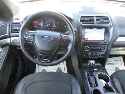 2018 Ford Explorer XLT   - Photo 26 - Bell, CA 90201