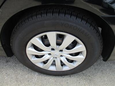 2012 Toyota Camry LE   - Photo 33 - Bell, CA 90201
