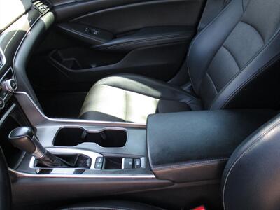 2018 Honda Accord Sport   - Photo 13 - Bell, CA 90201
