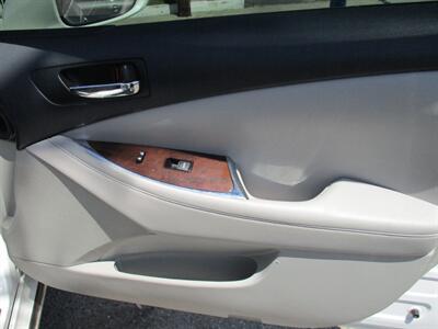 2010 Lexus ES - Photo 21 - Bell, CA 90201
