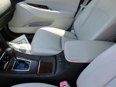 2010 Lexus ES - Photo 12 - Bell, CA 90201