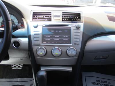 2011 Toyota Camry SE - Photo 19 - Bell, CA 90201