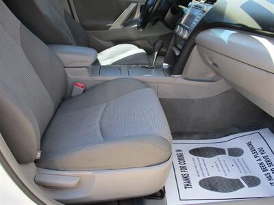 2011 Toyota Camry SE - Photo 13 - Bell, CA 90201