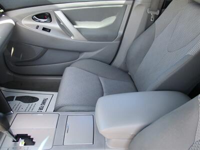 2011 Toyota Camry SE - Photo 10 - Bell, CA 90201