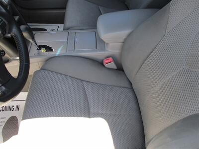 2011 Toyota Camry SE - Photo 9 - Bell, CA 90201