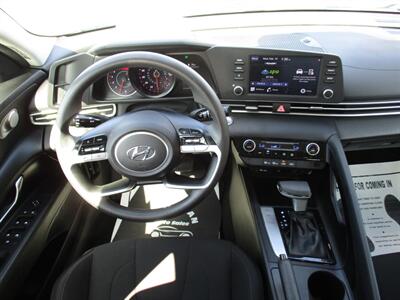 2021 Hyundai ELANTRA SEL   - Photo 29 - Bell, CA 90201