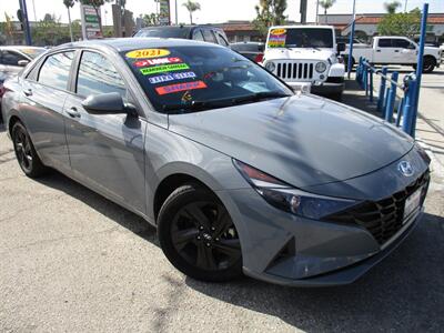 2021 Hyundai ELANTRA SEL   - Photo 2 - Bell, CA 90201