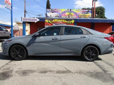 2021 Hyundai ELANTRA SEL   - Photo 9 - Bell, CA 90201