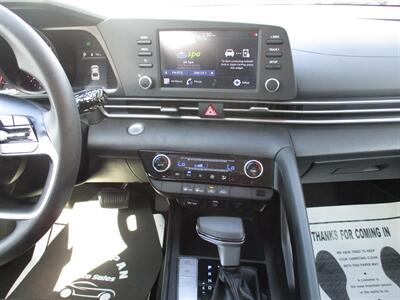 2021 Hyundai ELANTRA SEL   - Photo 27 - Bell, CA 90201