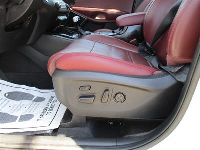 2017 Kia Sorento SX Limited V6   - Photo 9 - Bell, CA 90201