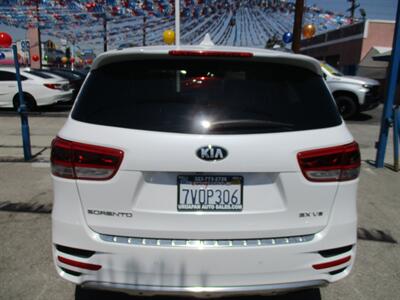 2017 Kia Sorento SX Limited V6   - Photo 7 - Bell, CA 90201