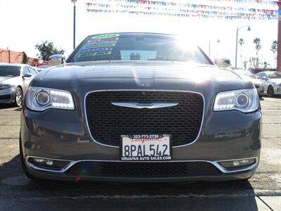 2018 Chrysler 300 Series Limited   - Photo 3 - Bell, CA 90201