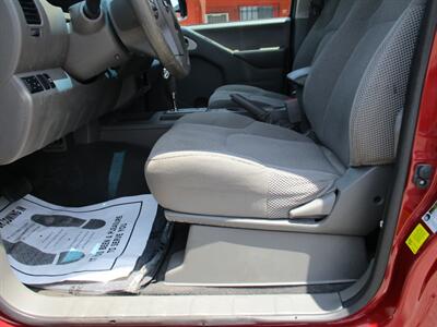 2019 Nissan Frontier SV   - Photo 11 - Bell, CA 90201