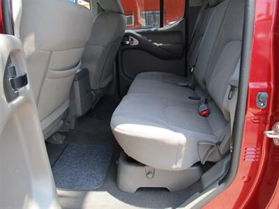 2019 Nissan Frontier SV   - Photo 16 - Bell, CA 90201