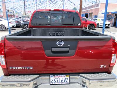 2019 Nissan Frontier SV   - Photo 8 - Bell, CA 90201